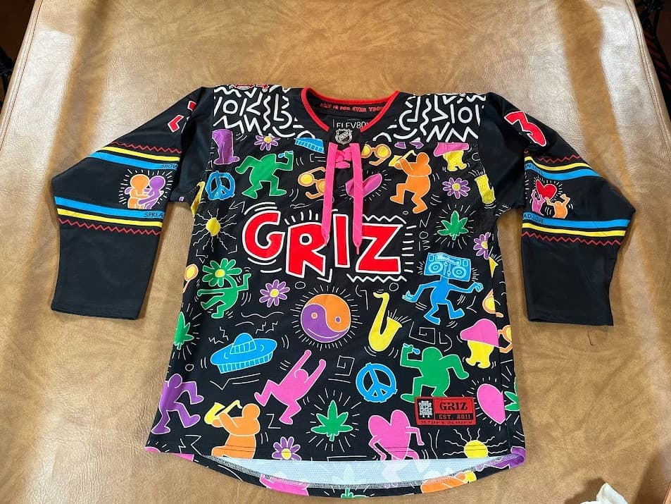 X GRIZ Hockey Jersey Men’s L Multicolor Graphic