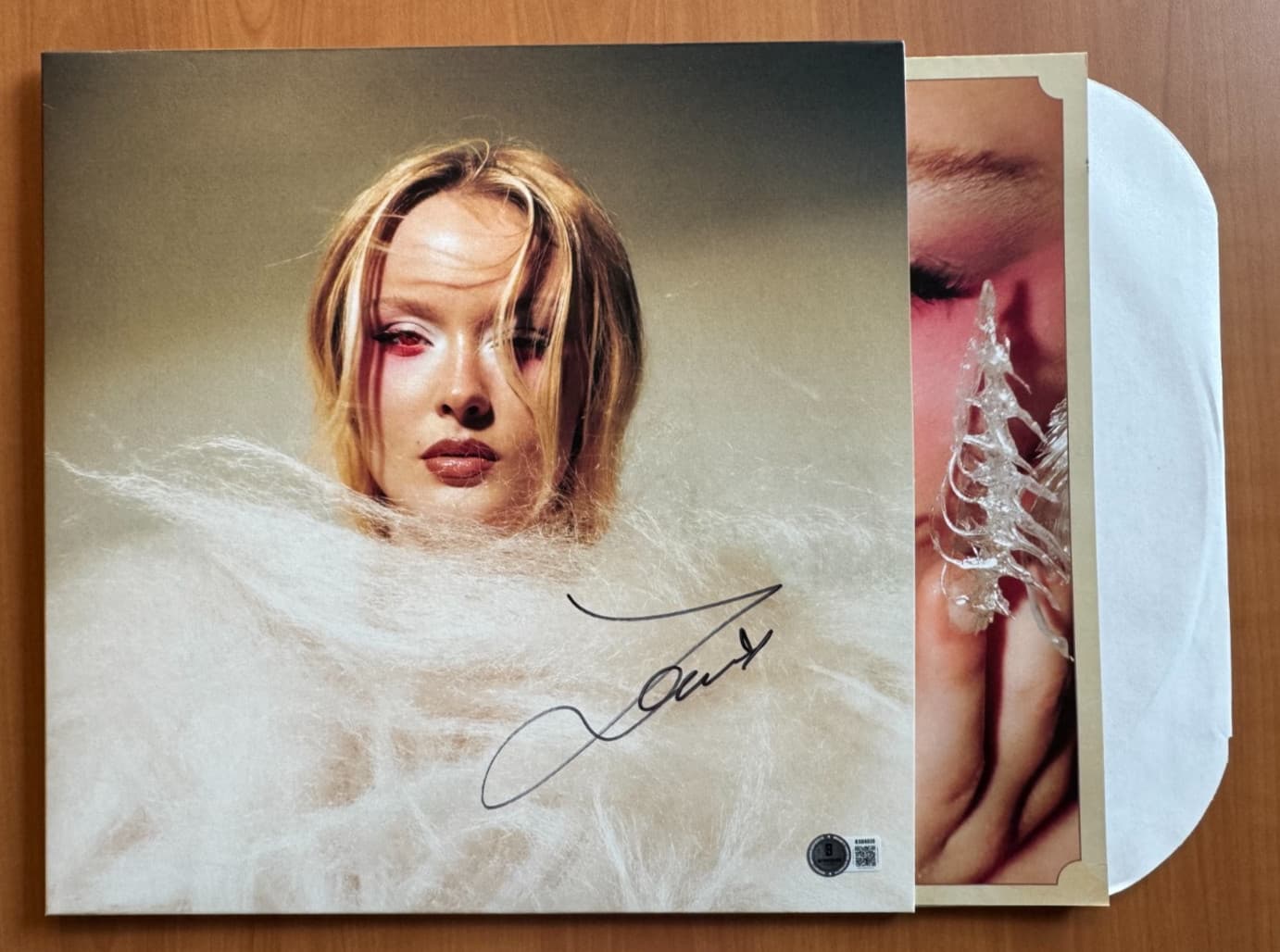 "Venus" Vinyl LP Authentication